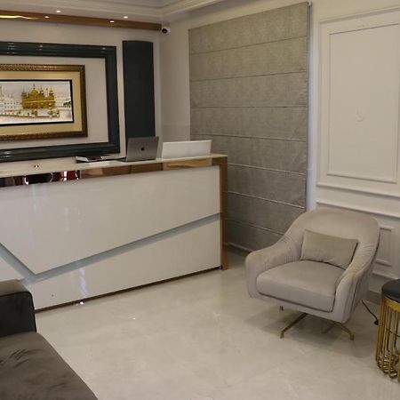 Elegance Regency Hotel Khanna  ภายนอก รูปภาพ